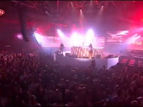 Armin van buuren Ft. Sharon Den Adel - In and out of love