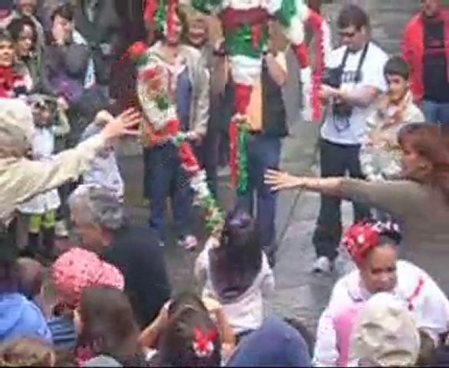 El Grito St Joan Abadesses. Piñata