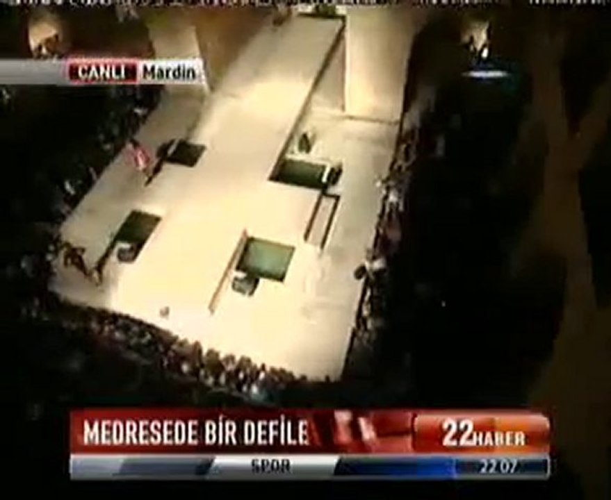 Cemil İpekçi Mardin Defilesi