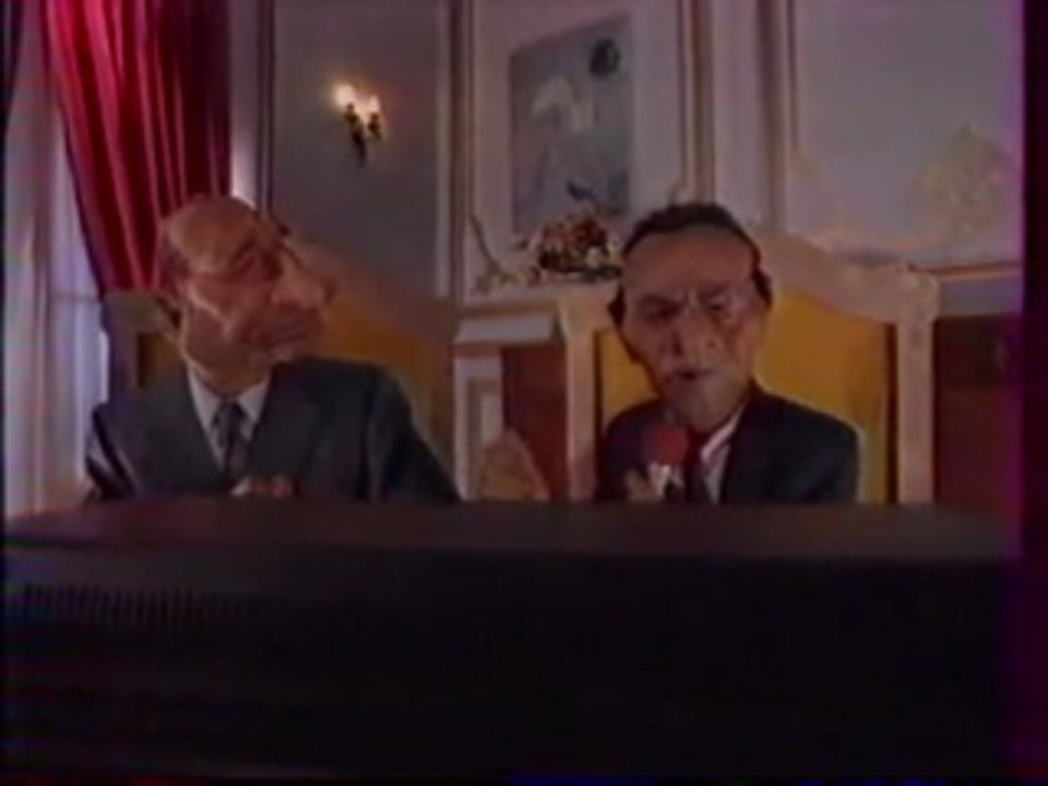 Extrait De l'emission LES GUIGNOLS DE L'INFO 1992 Canal+