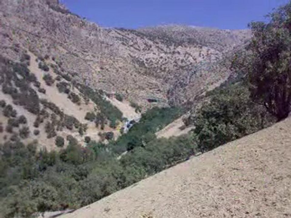 Yasoooj Waterfall