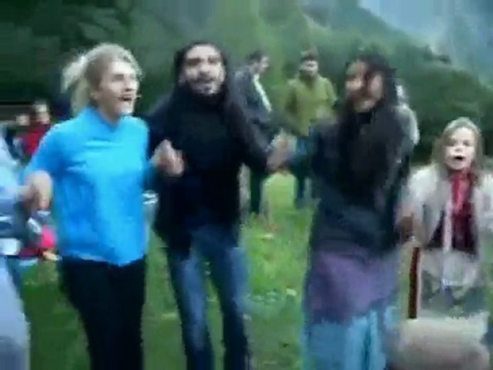 Tuba Büyüküstün Kolaj