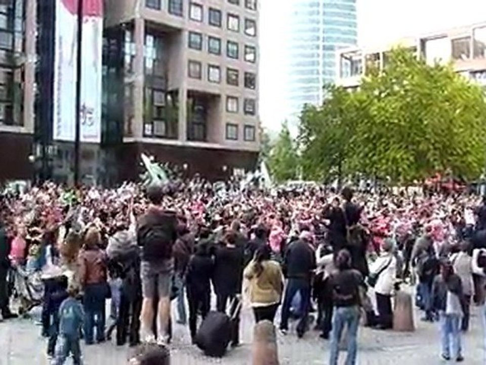 Flash mob biennale de la danse 2010 Lyon part-dieu