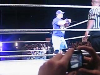 Entrée JOHN CENA + NEXUS  filmée du 1er rang ^^