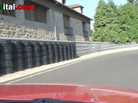 Tour du circuit du Mas du Clos en Alfa Romeo 75 Evoluzione