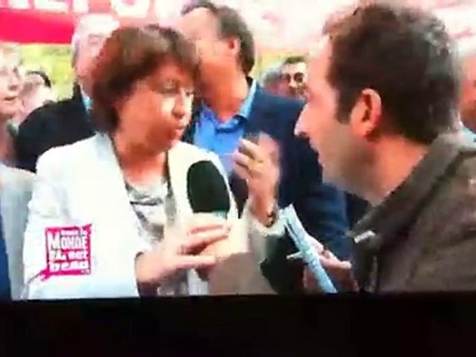 Martine Aubry présente Catherine Tasca comme se prénommant Caroline