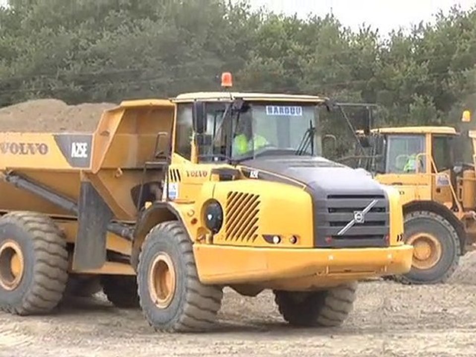 Démonstration d'engins de travaux publics