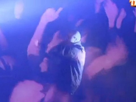 Sat L'artificier-Dans Mon Barrilet (Live)