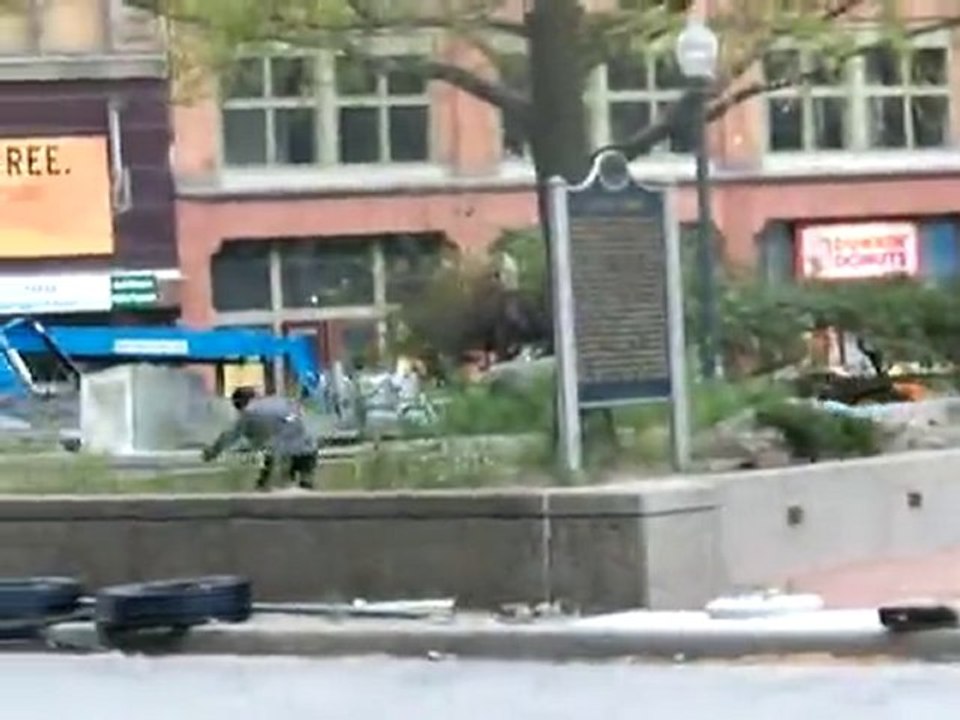 Transformers 3 Filming in Detroit Humans Decepticon