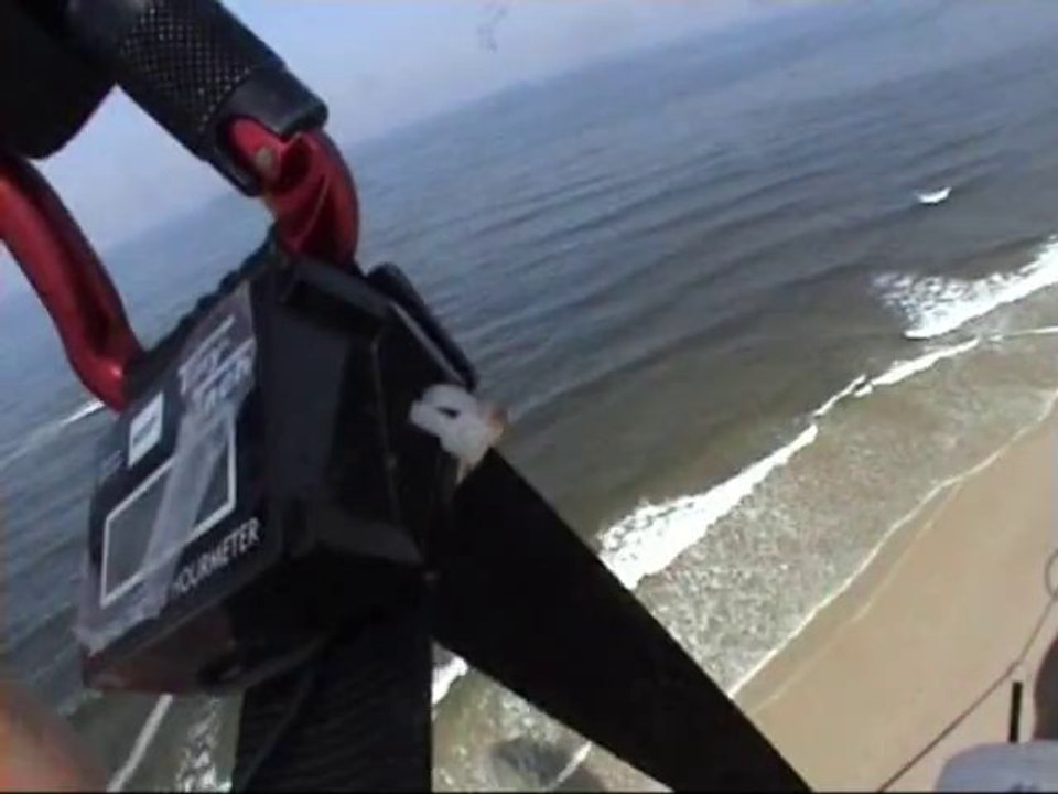 Vol paramoteur en bord de mer au Portugal Haute def