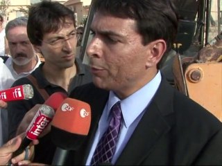 Israeli settlement freeze ends, symbolic building begins