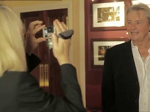 Alain Delon et Mireille Darc - Les coulisses (+ de Vie 2010)