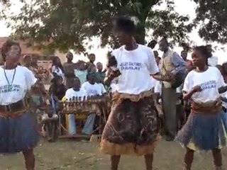 Ballet du Kasaï, musique traditionnelle du Kasaï. Mbujimayi