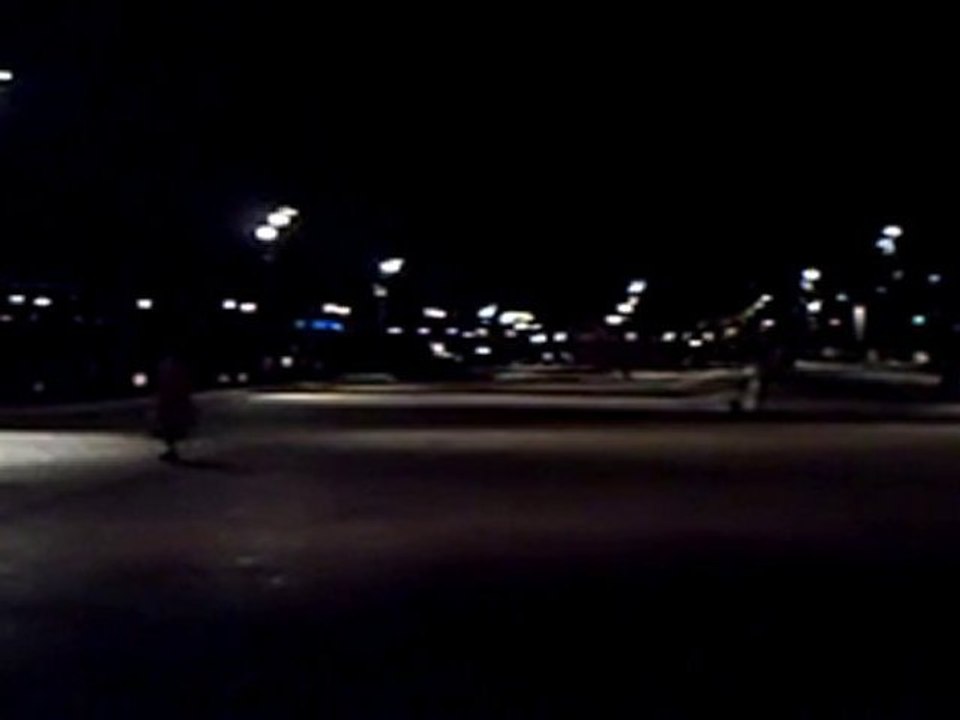 Quai de la gare la nuit