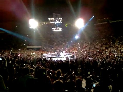 raw live paris bercy 25 septembre 2010 entrée john cena
