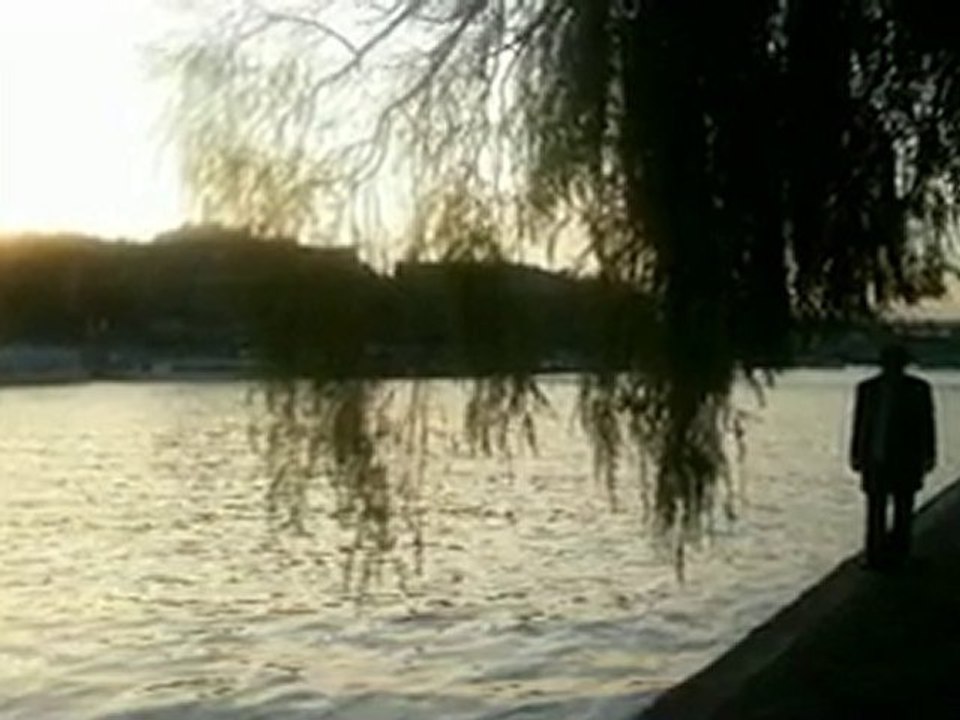 Les Feuilles Mortes, Jason Kouchak