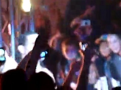 3 - Ted DiBiase w Maryse vs The Great Khali