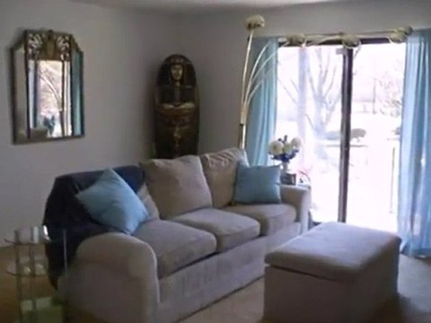 Homes for Sale - 7 Oak Creek Dr - Buffalo Grove, IL 60089 -