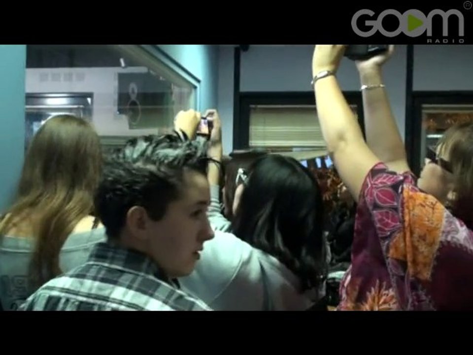 Les fans sont venus voir M Pokora Chez Goom