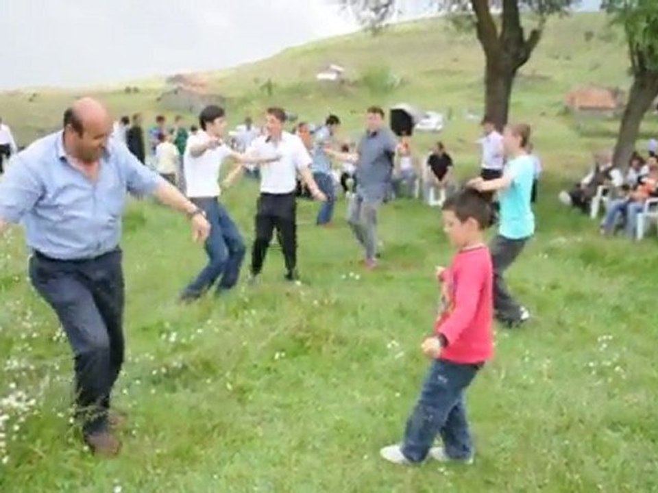BAYRAM TORUNUYLA OYNARKEN