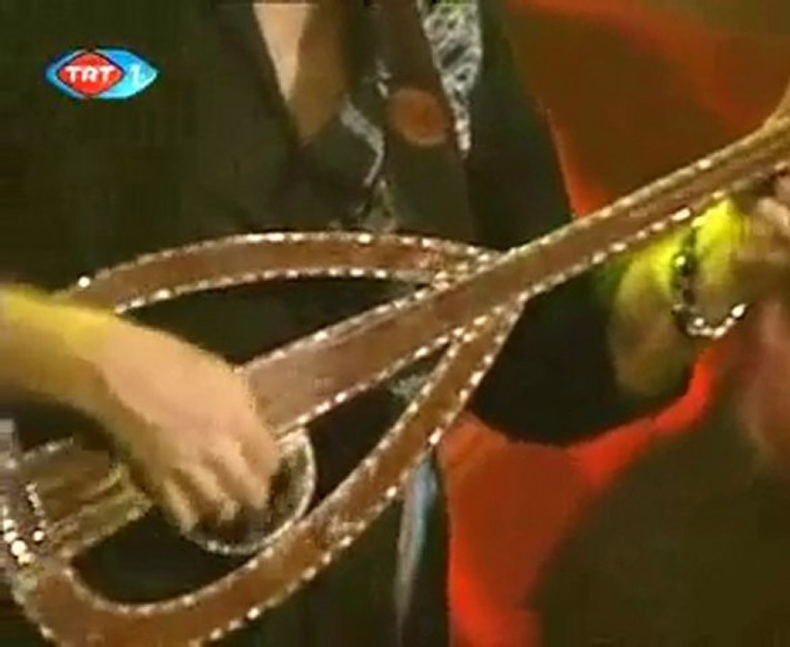 Candan Erçetin S.Ezgü Yalgızam Yalgız