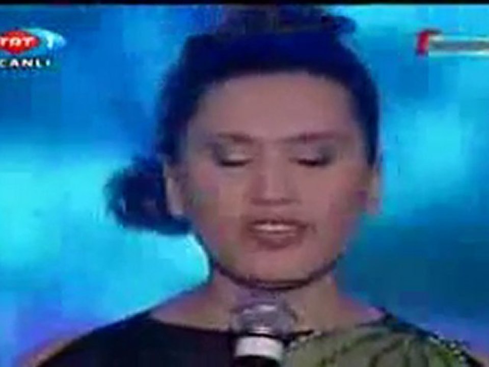 selam ver türkün bayrağına