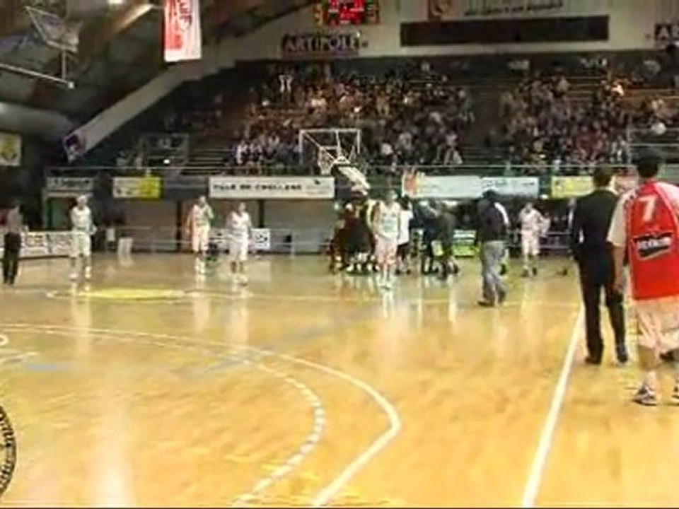 Basket N1M : Challans - Bordeaux (77 à 80)