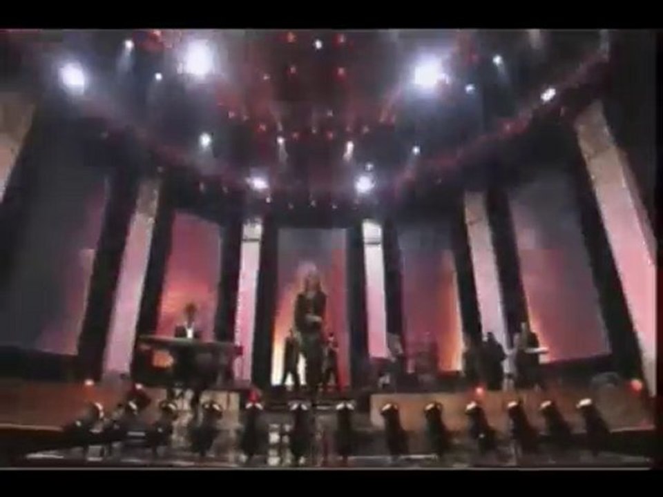 Celine Dion ft. Will.I.Am / Eyes On Me (Live)