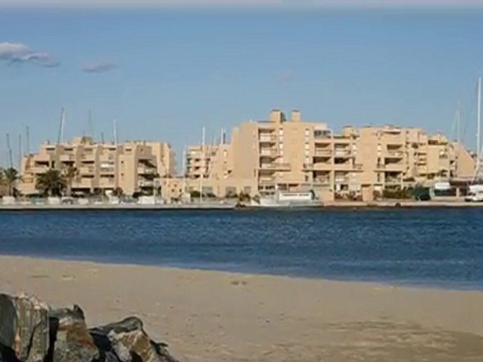 420.000 - Bel appartement de type 3 à vendre sur le port de