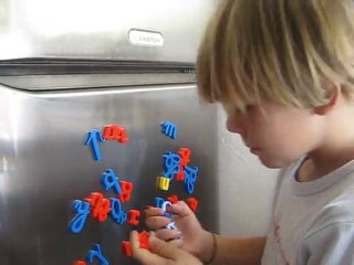 MVI_2268 Tom et la lecture part 1