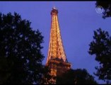 Eiffel Tower Evacuated After Bomb Scare