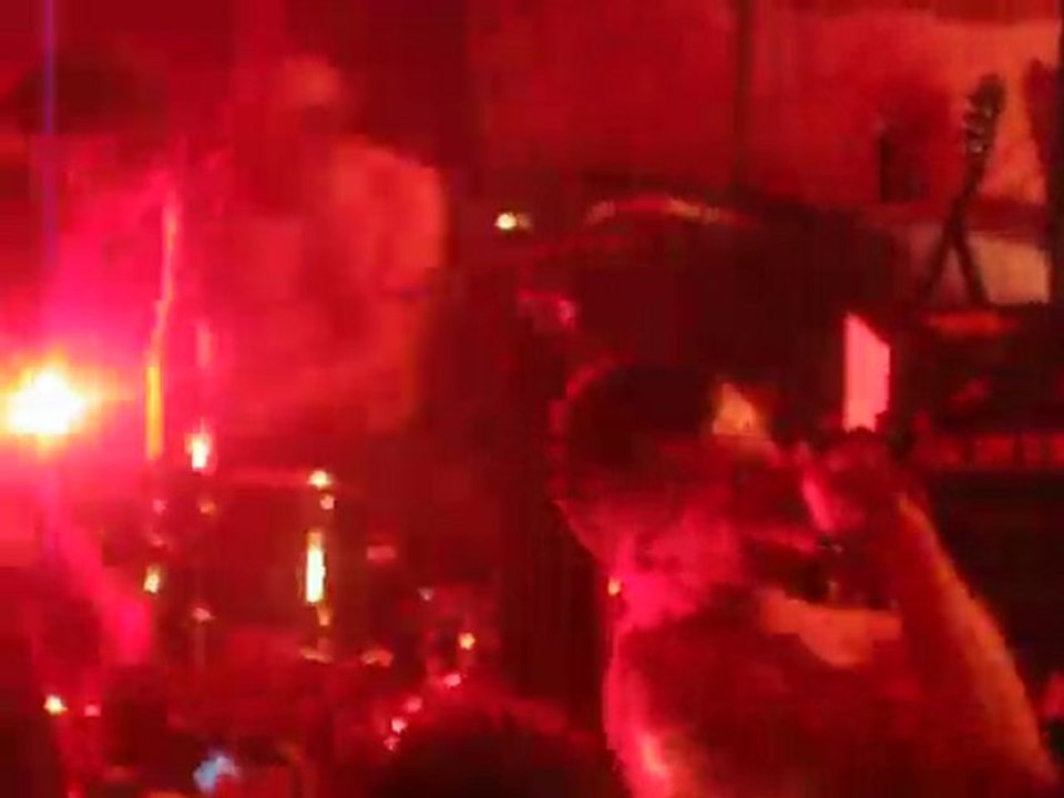nesseria ,pyramide, la miroiterie, live 2010