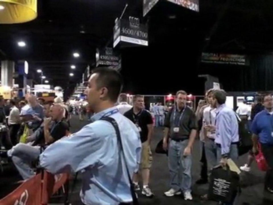 Screen Innovations Black Diamond Motorized CEDIA 2010