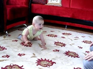 Muhammed Emin ÖZGÖK - ilk emeklemeler