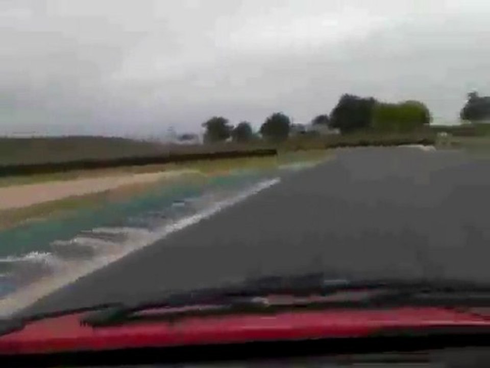 Ma G40 sur le circuit du Val de Vienne le 25/09/2010