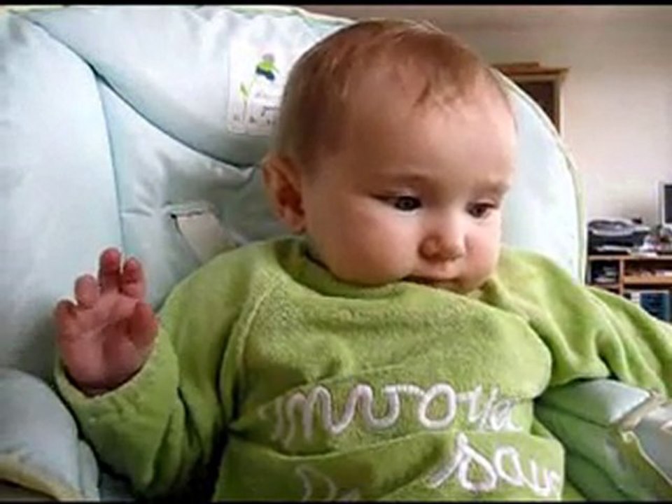 100928_solene-debut-cuillere