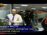 Manifestantes arremeten contra televisora pública de Ecuado