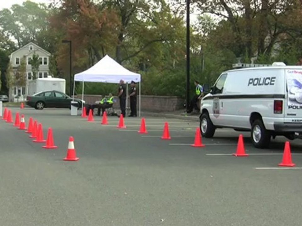 West Hartford Police Participate in the DEA's Take Back Day