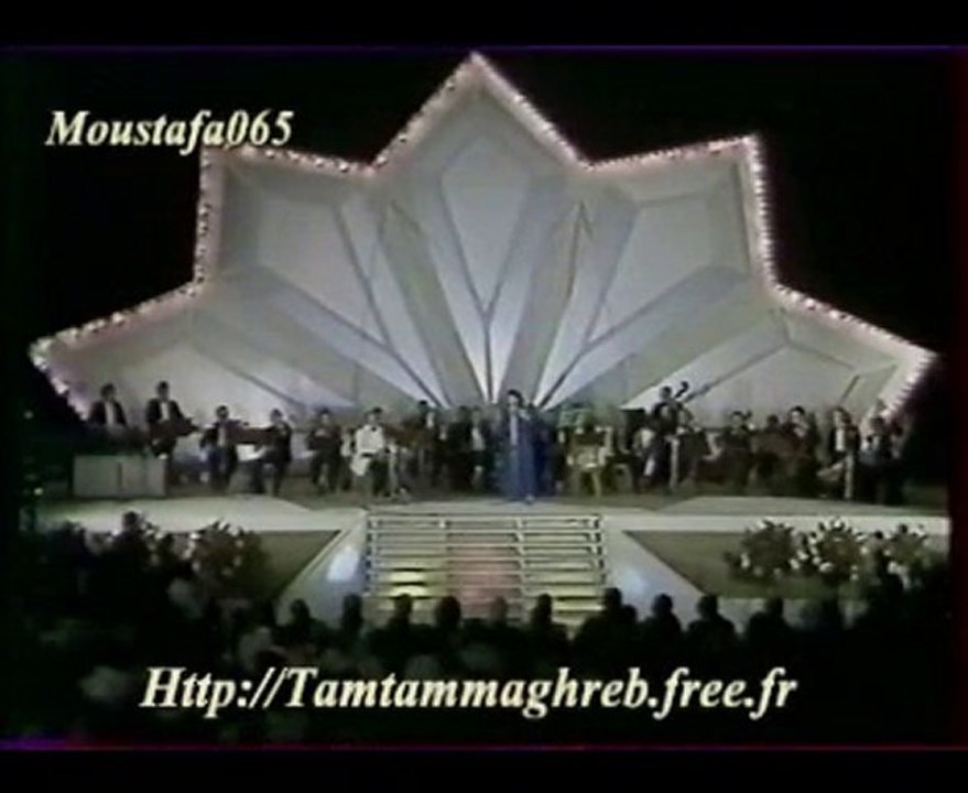 Warda : Al eh Biyes'alouni 1 / Alexandria