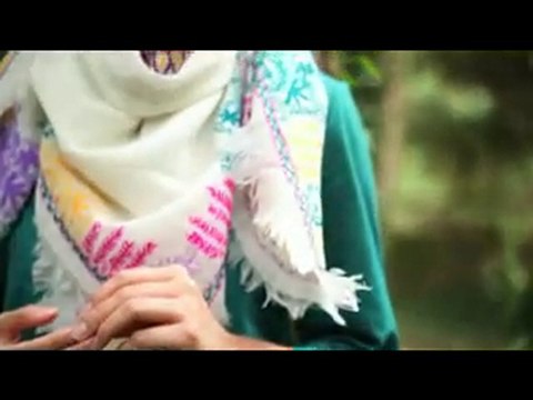 Moda mujer Luna Llena, tienda de zapatos, ropa de mujer 2010