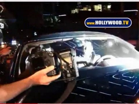 Paris Hilton & boyfriend 'run over a paparazzi'