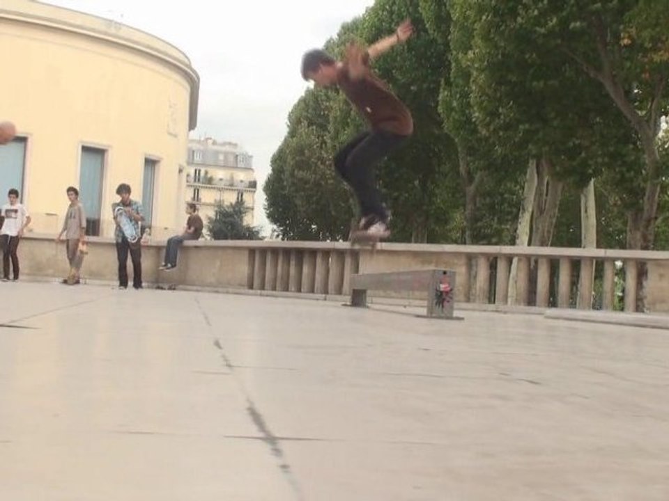 Mathias flat bar's tricks