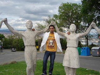 Mai Ne Es Tor Se Chaha Tujhe Aksar...