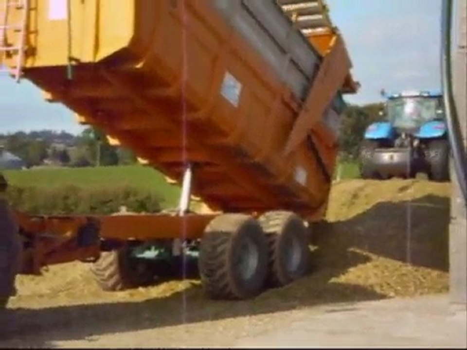 ensilage de maïs 2010 dans la manche(brecey)