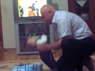 İDRİS ERDEM TORUNU ENES ÇAĞLAR'I SEVİYOR