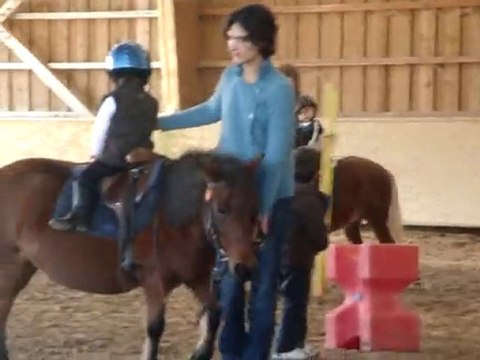 1er cours de Poney pour Jimmy