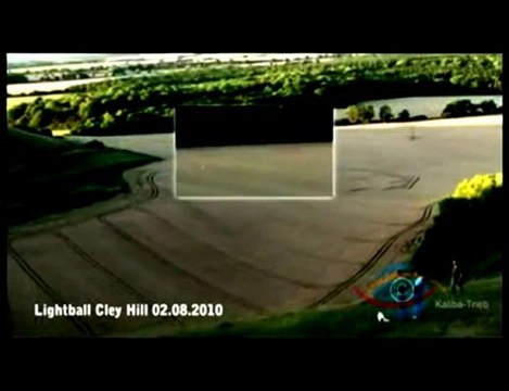 UFO ORB FILMED OVER CROP CIRCLE 02/08/2010