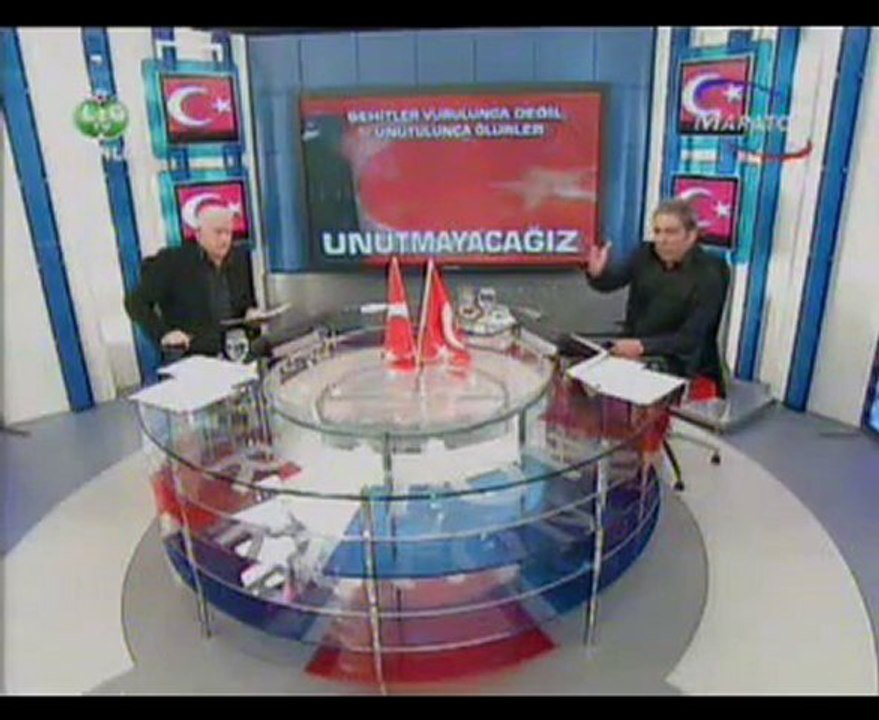 Erman Toroğlu teröre patladı
