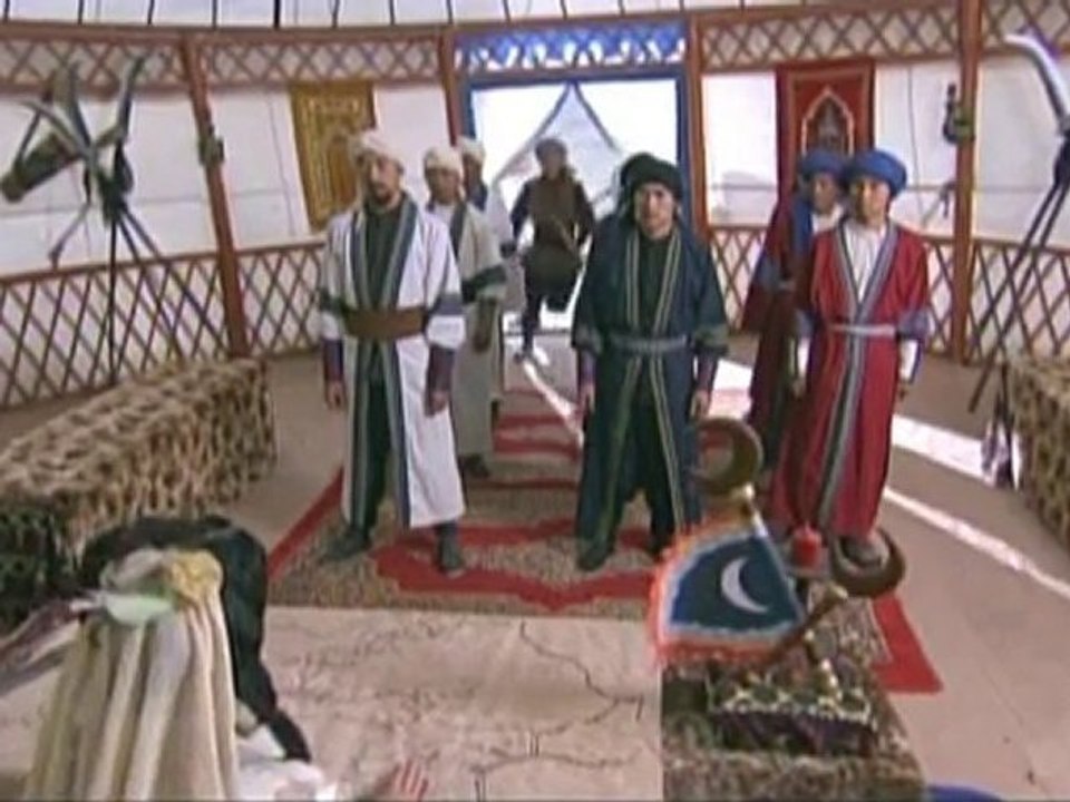 PlanetPhim-Thu-Kiem-Hong-Hoa_31b