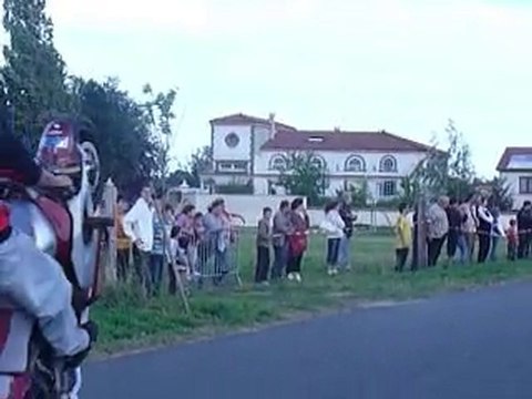 Moto Stunt a Saint Agathe la Bouteresse le 3 Octobre 2010